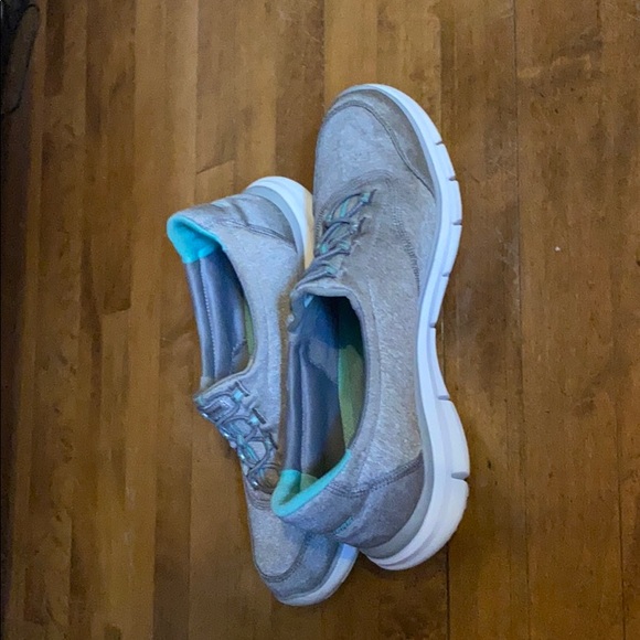 SOLD - Picture 4 of 9